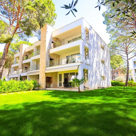 Sanpietro Vacation Apartments Durres Exterior photo