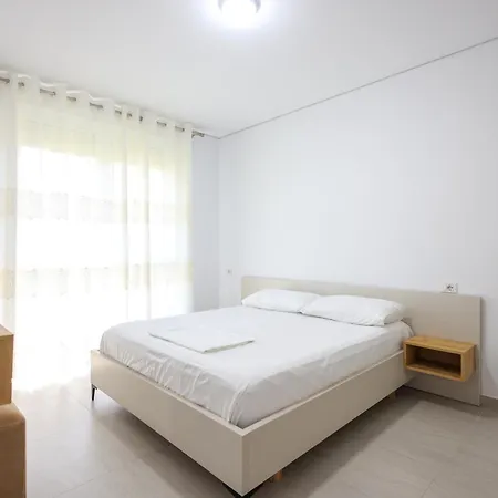 Sanpietro Vacation Apartments Durres Exterior photo
