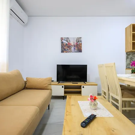Sanpietro Vacation Apartments Durres Exterior photo