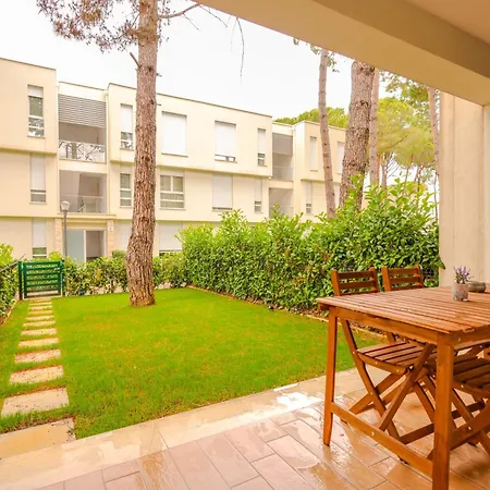 Sanpietro Vacation Apartments Durres Exterior photo